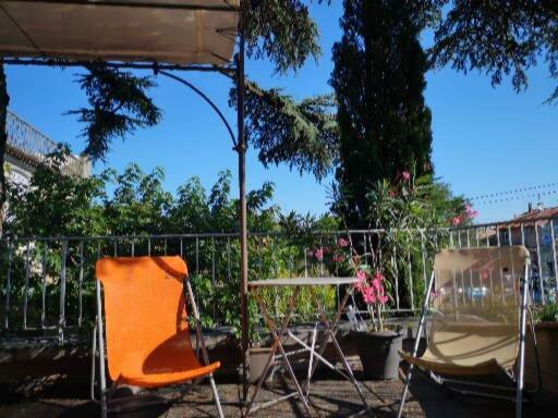 Maison De Ville Aux Couleurs Provencales. Villa Carpentras ภายนอก รูปภาพ